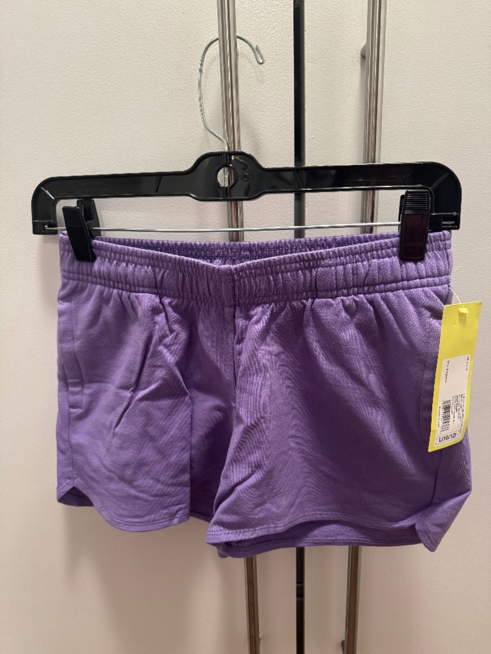 Girls Lavender Short Size L